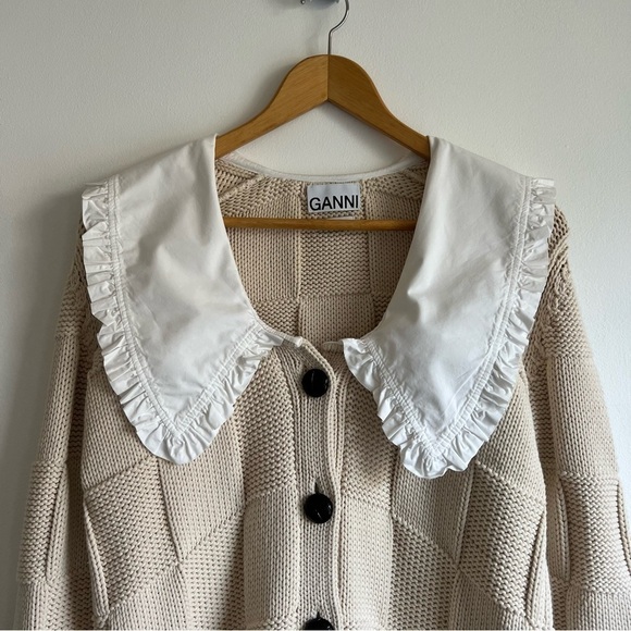 Ganni Smiley Poplin Collar Cardigan in Brazilian Sand - Picture 4 of 16